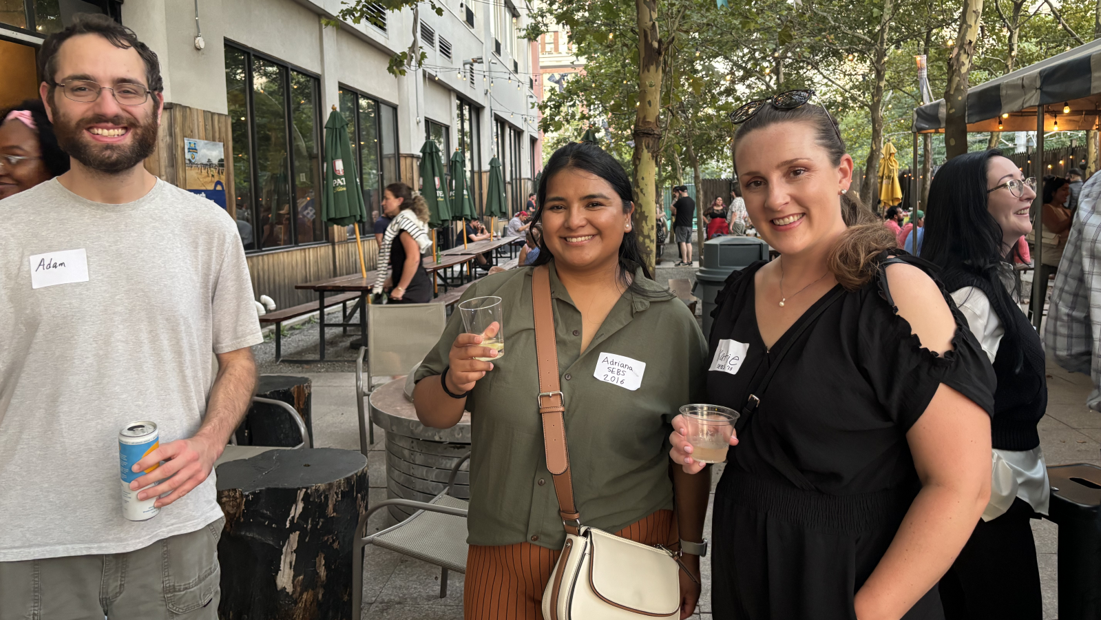 Image of SMLR Alumni socializing at Happy Hour event