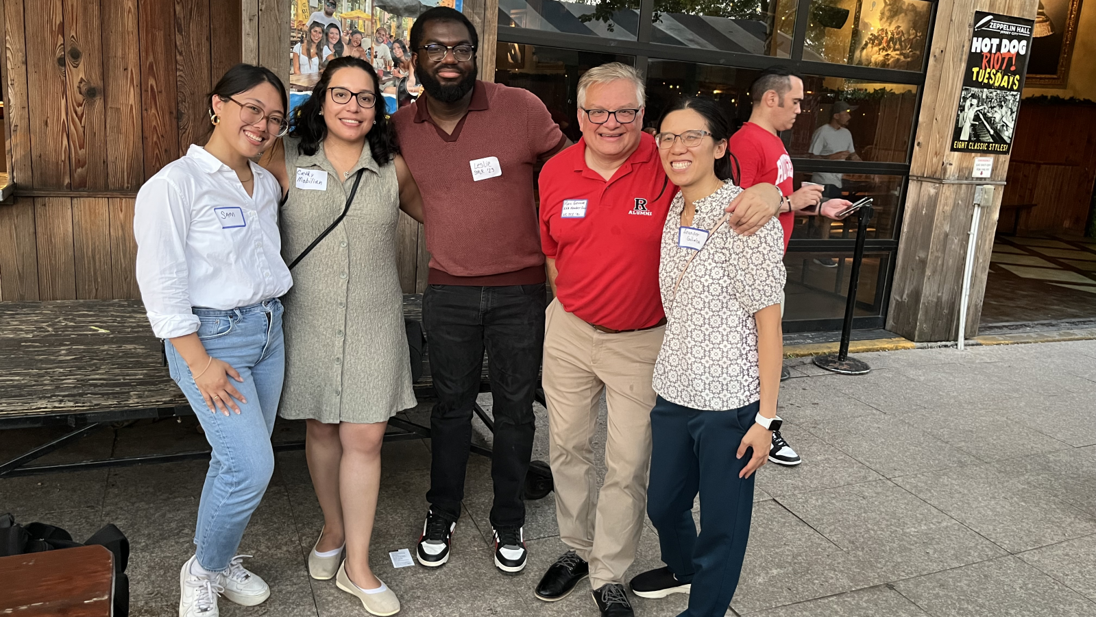Group photo of 2025 SMLRAA Alumni Happy Hour attendees