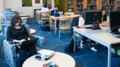photo of LSER students in library