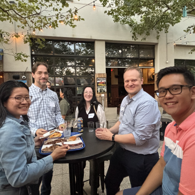 Image of SMLR Alumni socializing at Happy Hour event